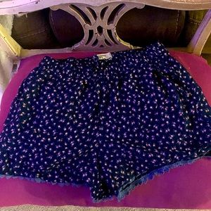 Abercrombie kids shorts size 13-14 blue with flowers